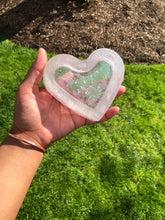 Load image into Gallery viewer, Heartfull Ashtray